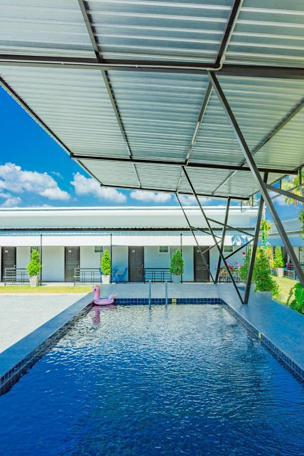 Oyo 533 Runya Poolvilla Prachuap Khiri Khan Exterior foto